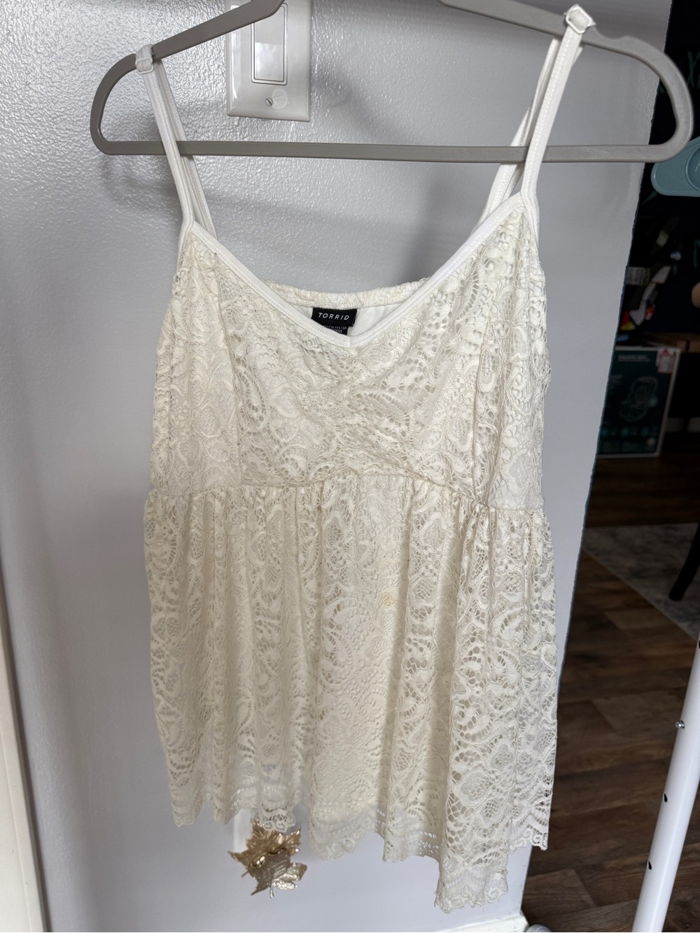 Torrid Off White Lace Spaghetti Strap Top
